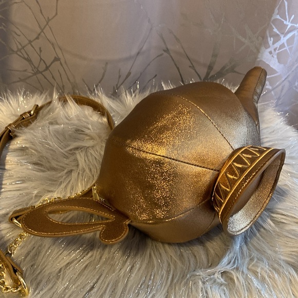 BNWT Stitch Shoppe by Loungefly Disney Aladdin Genie Lamp Crossbody - Picture 11 of 11